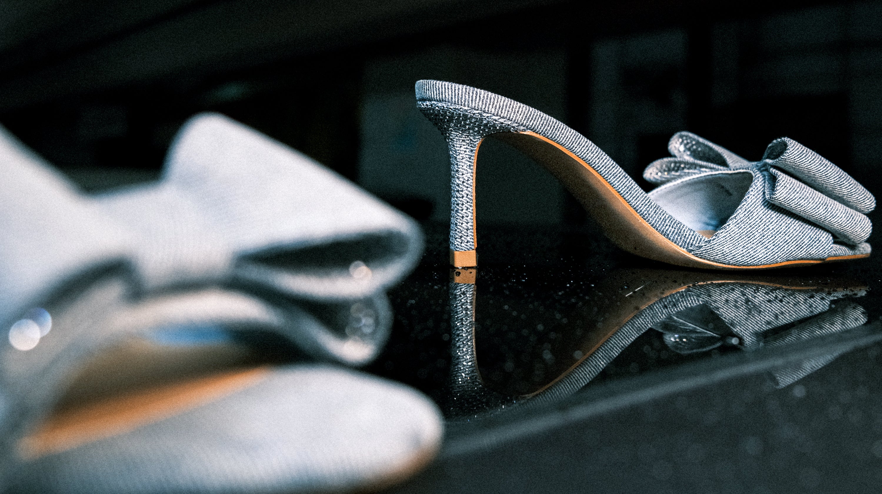 BLAZING 牛仔蝴蝶結高跟涼鞋