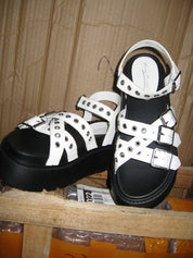 WYNN16 扣帶厚底涼鞋