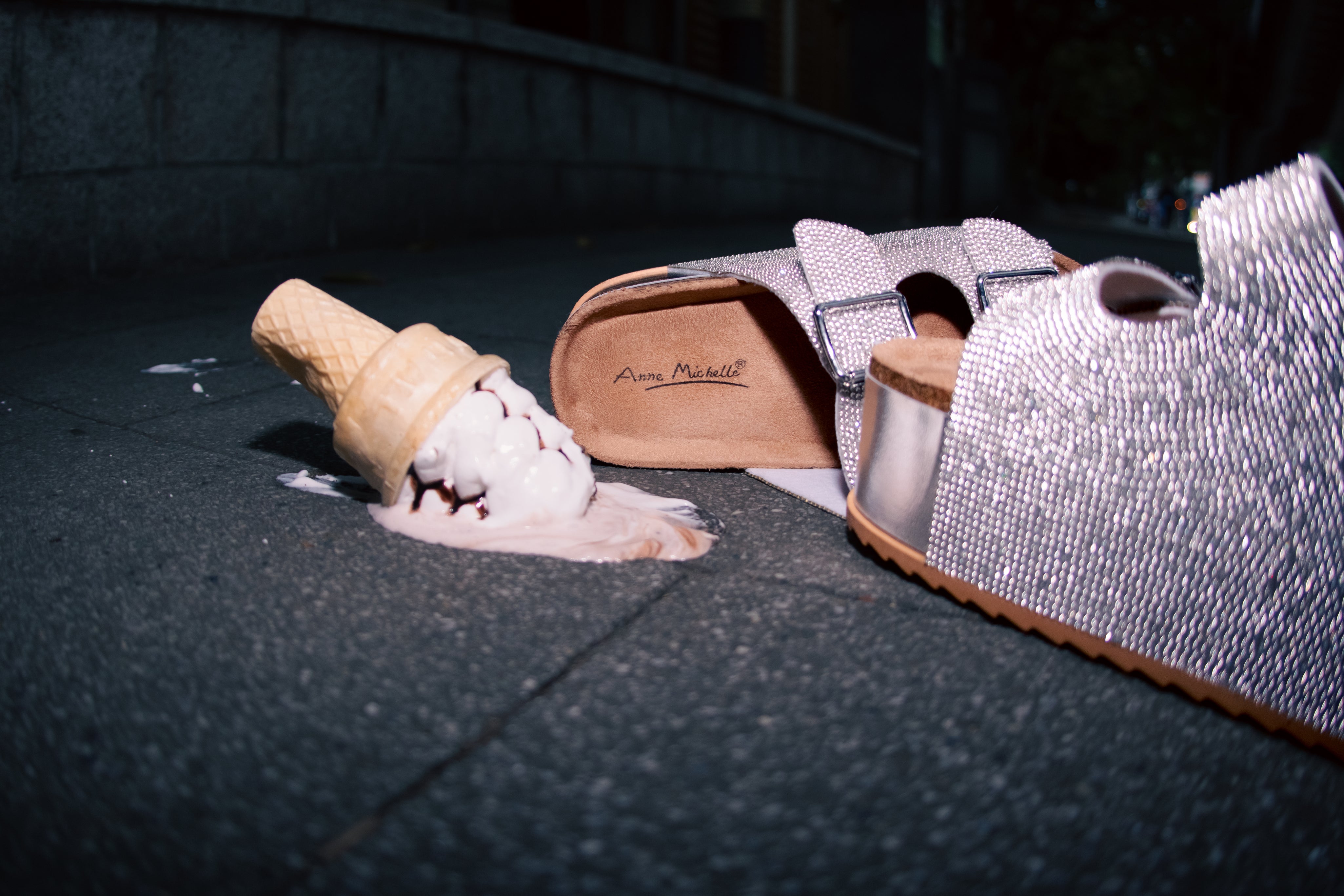 BLOWOUT 閃鑽厚底涼鞋