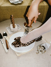 VISOR09 蝴蝶結尖頭平底鞋