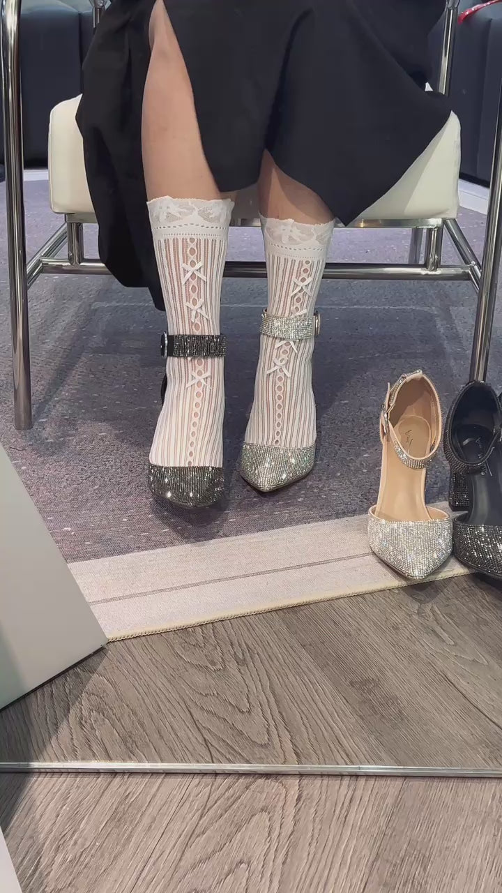 BELLFLEUR 閃鑽扣帶高跟鞋