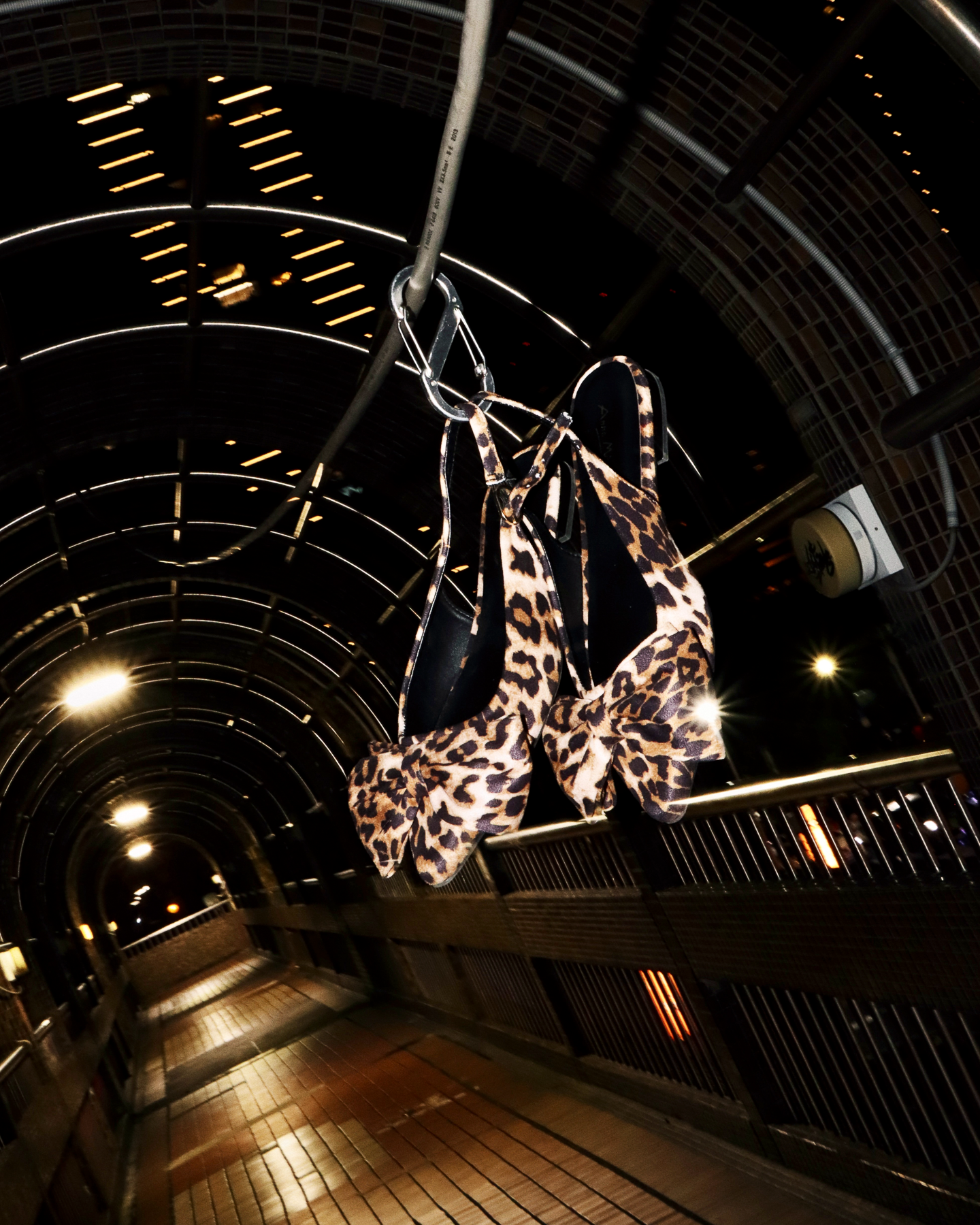 VISOR09 蝴蝶結尖頭平底鞋